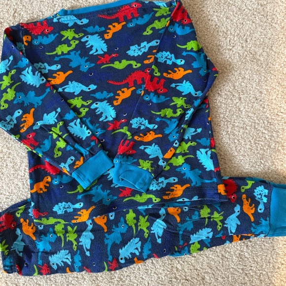 🦕🦕 Pajamas, 2-3T - Picture 3 of 5